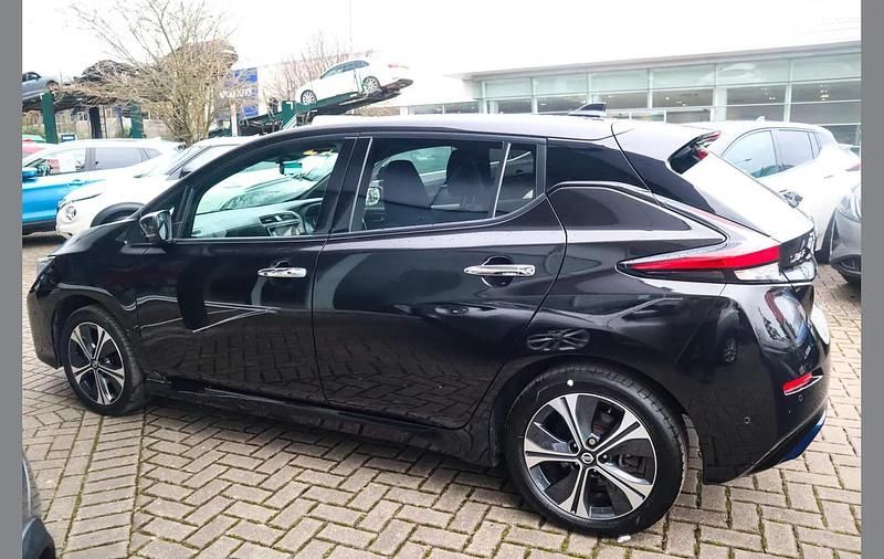 Used Nissan Leaf Tekna 160 kW (218 HP) 2021 Black Hatchback