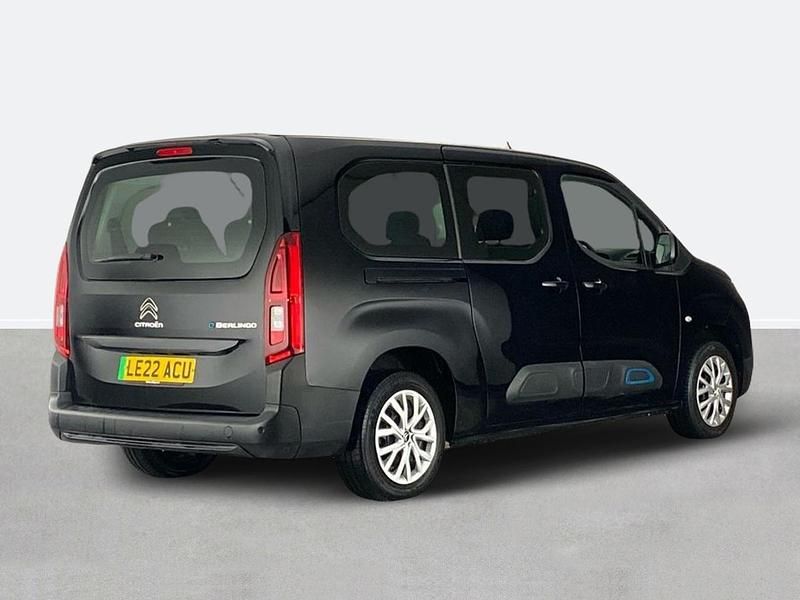 Used Citroën e-Berlingo Feel 100 kW (136 HP) 2022 Black MPV