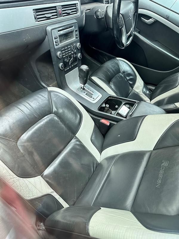 Used Volvo V70 R-Design 175 HP (128 kW) 2010 Grey Estate