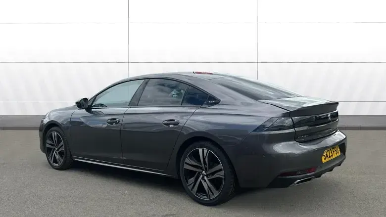 Usado Peugeot 508 Premium 131 CV (96 kW) 2023 Gris Utilitario
