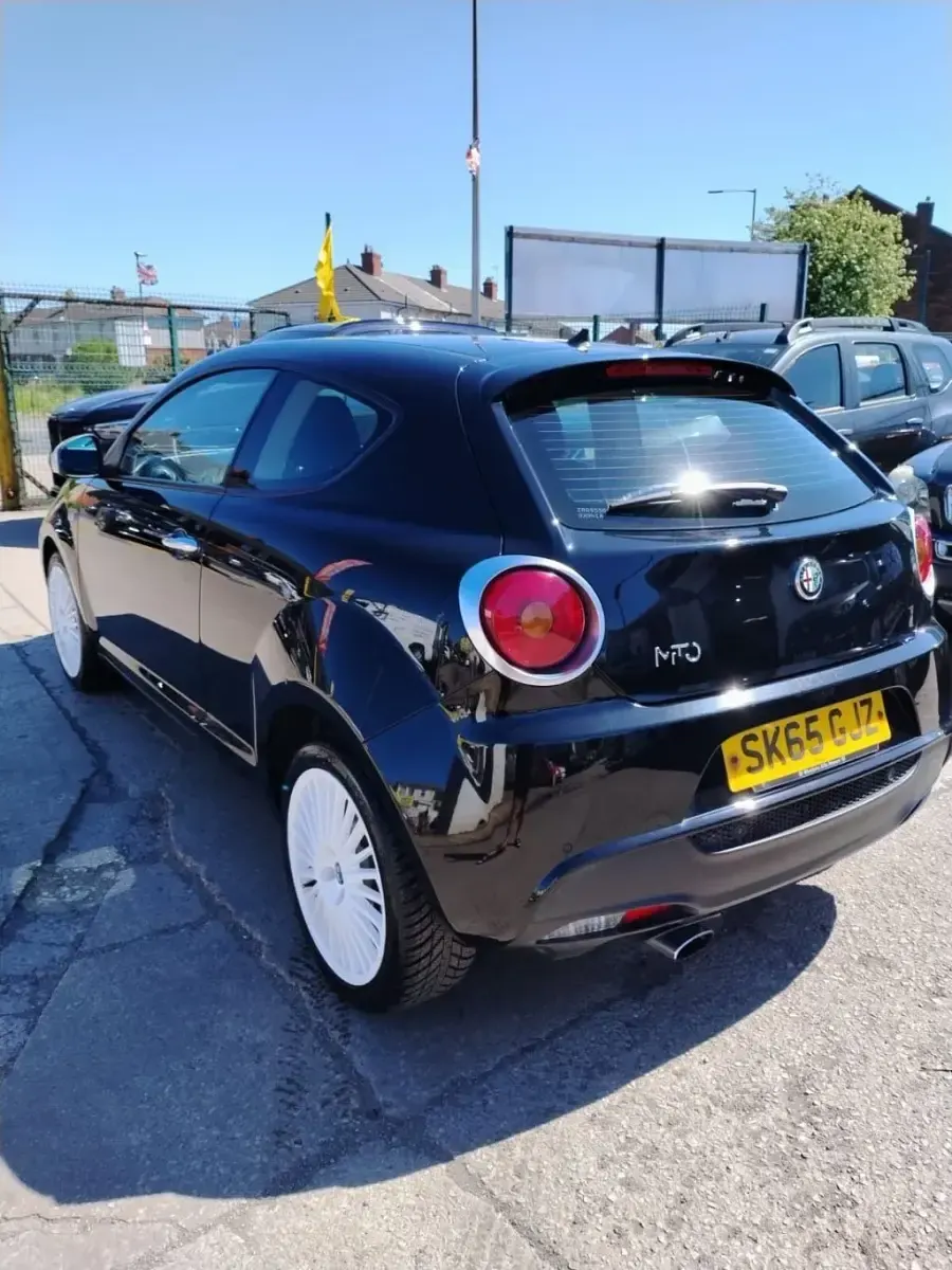 Used Alfa Romeo MiTo 105 HP (77 kW) 2015 Black Hatchback