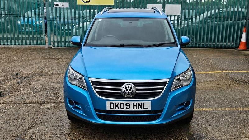 Used VW Tiguan SE 200 HP (147 kW) 2009 Blue SUV