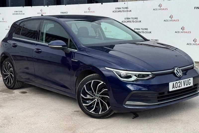 Used VW Golf VII Style 150 HP (110 kW) 2021 Hatchback