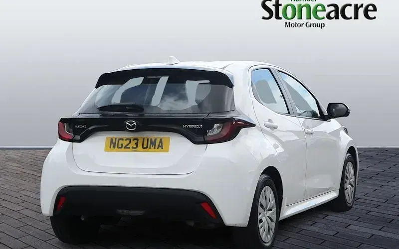 Used Mazda 2 116 HP (85 kW) 2022 White Hatchback