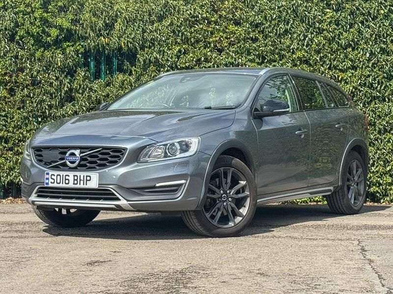 Used Volvo V60 CC 190 HP (139 kW) 2016 Grey Estate
