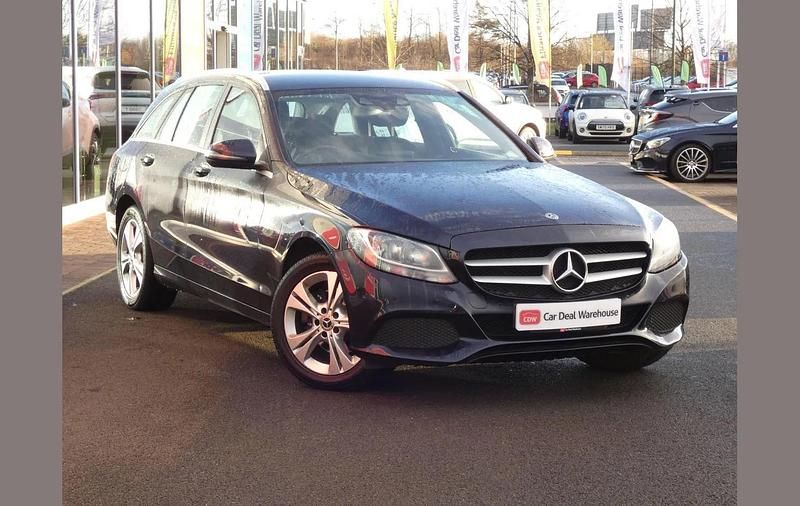 Used Mercedes C220 Executive 168 HP (123 kW) 2017 Blue Estate
