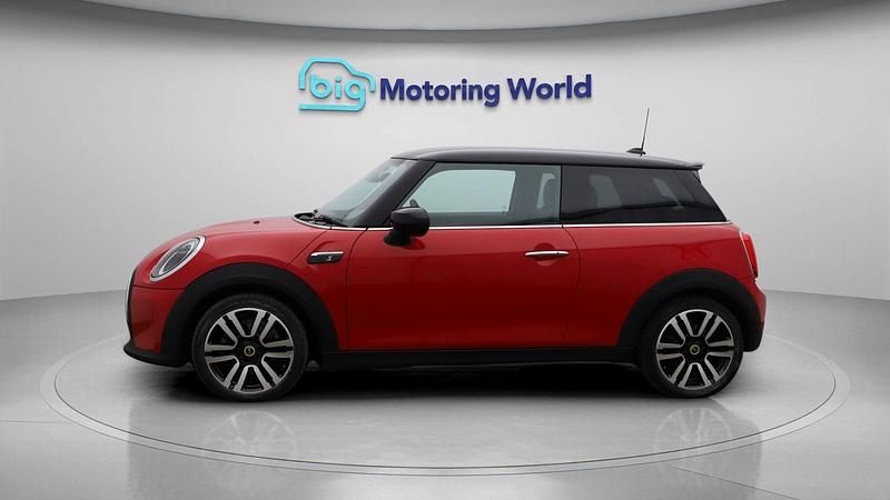 Used Mini Cooper SE Hatch 133 kW (181 HP) 2022 Hatchback