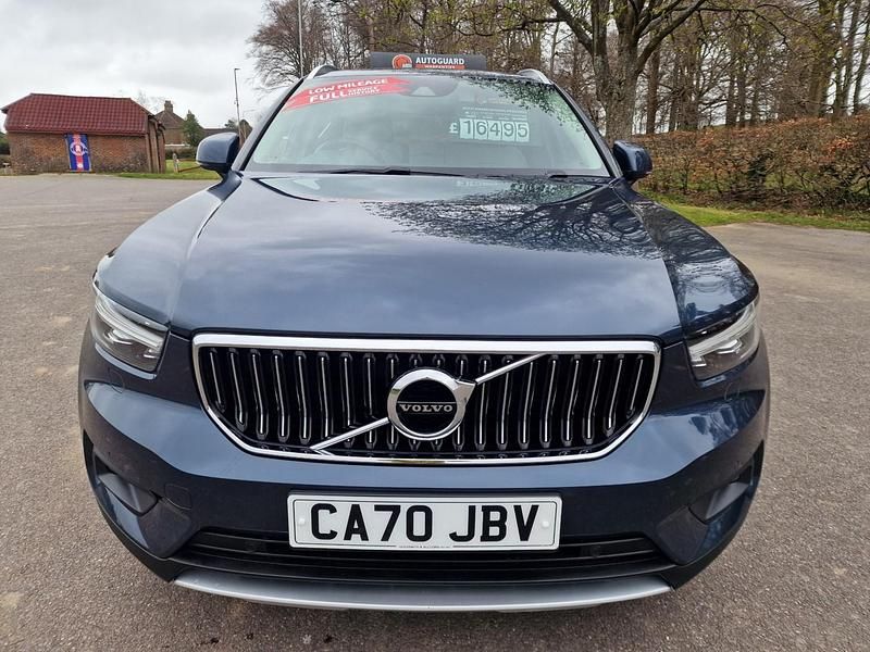 Used Volvo XC40 Inscription 163 HP (119 kW) 2020 Blue SUV