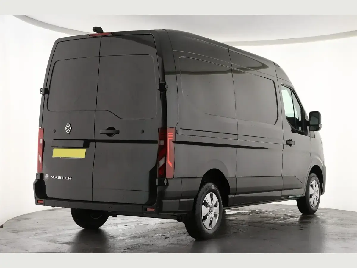 New Renault Master 2026 Black MPV