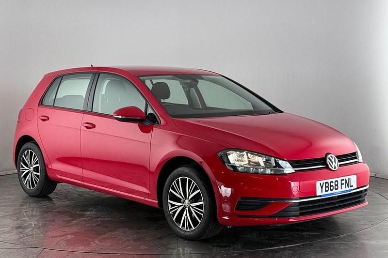Used 2018 VW Golf VII SE Hatchback | £14,500 (Fair price) - Image 1/1