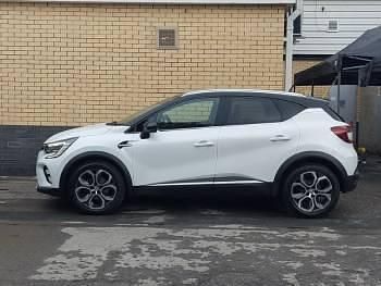 Used Renault Captur Version S 140 HP (102 kW) 2021 White SUV