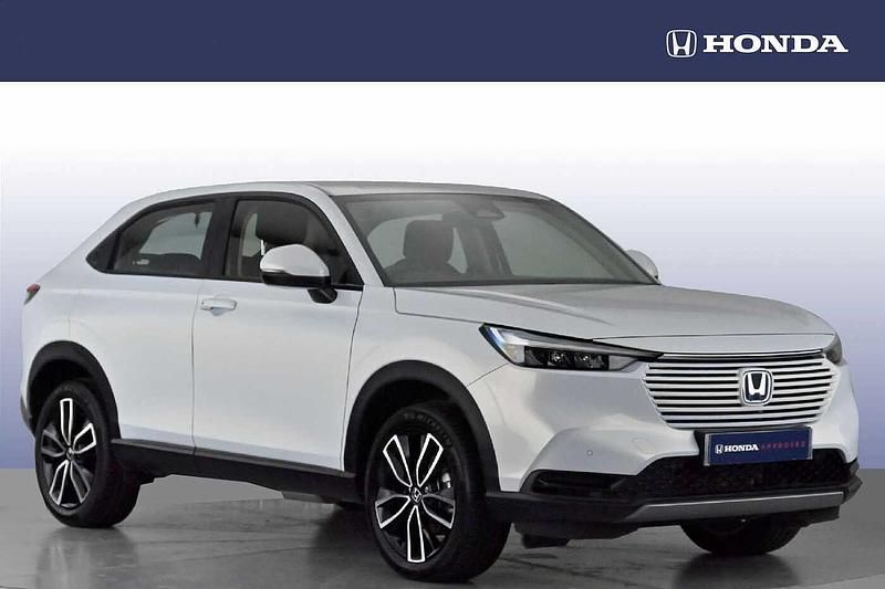 Pearl platinum white Used 2024 Honda HR-V Elegance SUV | £21,749 (Good price) - Image 1/4