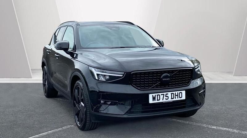 Used Volvo XC40 Plus 163 HP (119 kW) 2025 SUV