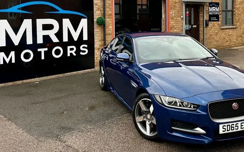 Used Jaguar XE R-Sport 179 HP (131 kW) 2019 Sedan