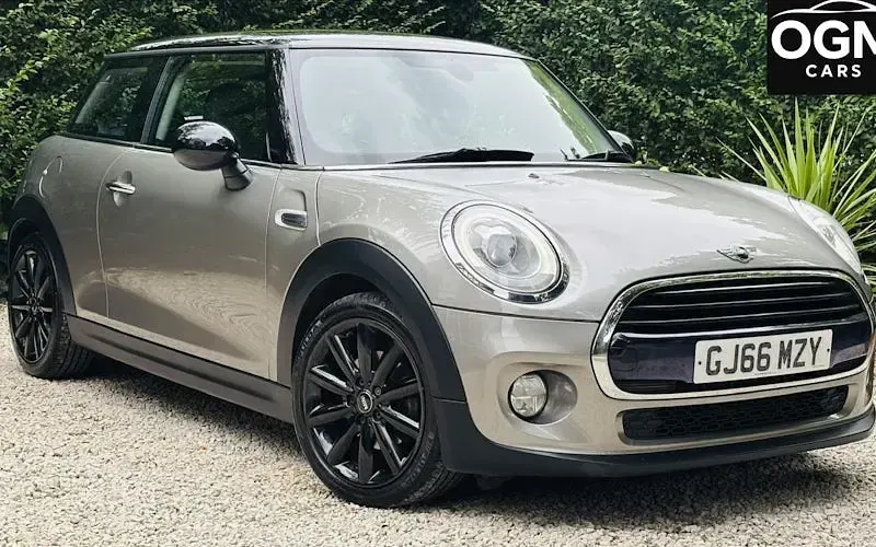 Used Mini Cooper Hatch 136 HP (100 kW) 2016 Hatchback