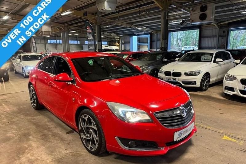 Used Vauxhall Insignia SRi 136 HP (100 kW) 2016 Red Hatchback