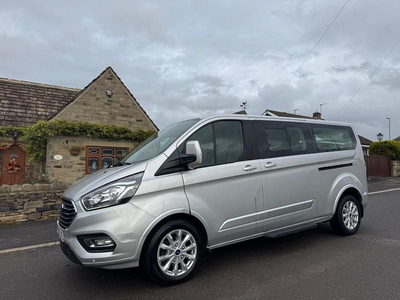 Used Ford Tourneo Custom Titanium 2022 Silver Van