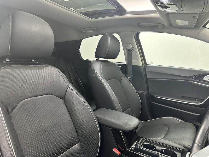 Used Kia XCeed First Edition 139 HP (102 kW) 2021 Yellow SUV