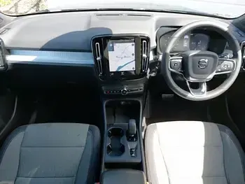 Usado Volvo XC40 Core 211 HP (155 kW) 2023 Preto SUV