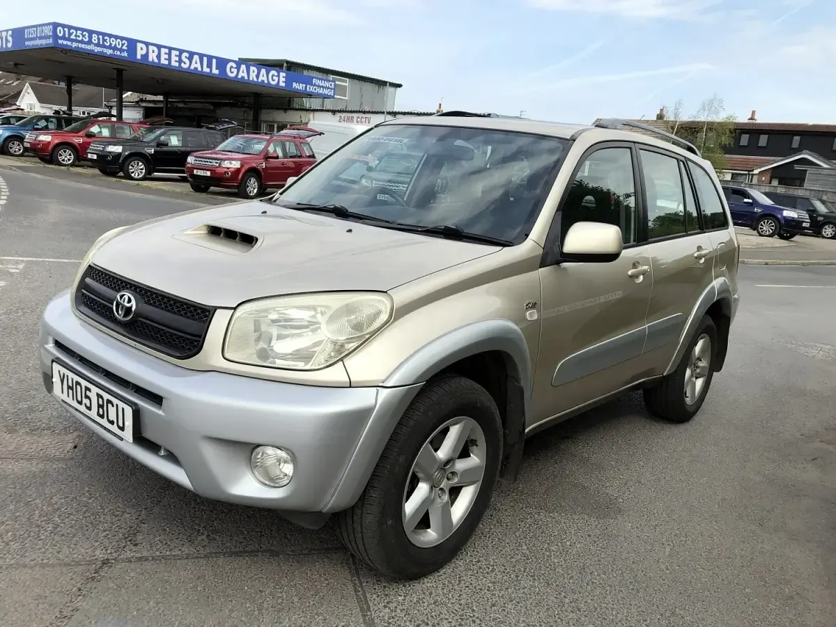 Usado Toyota RAV4 2005 Bege SUV