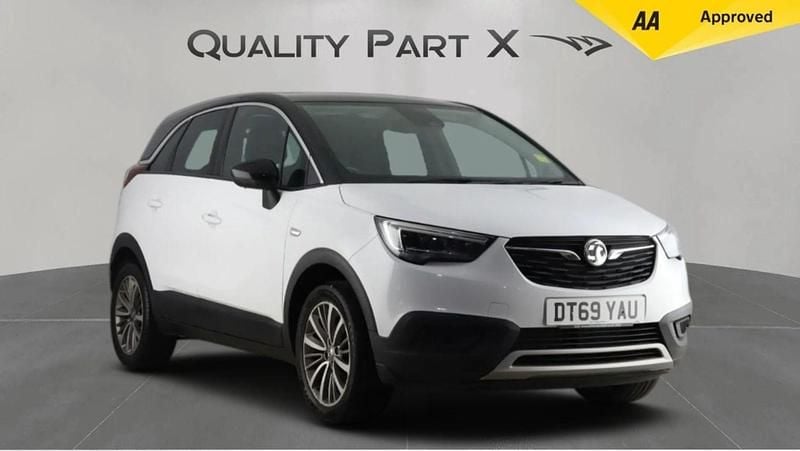 Used Vauxhall Crossland X SRi 110 HP (80 kW) 2020 White SUV