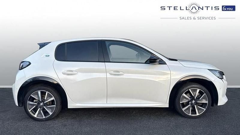 White Used 2025 Peugeot e-208 GT Hatchback | £14,995 (Super price) - Image 1/4