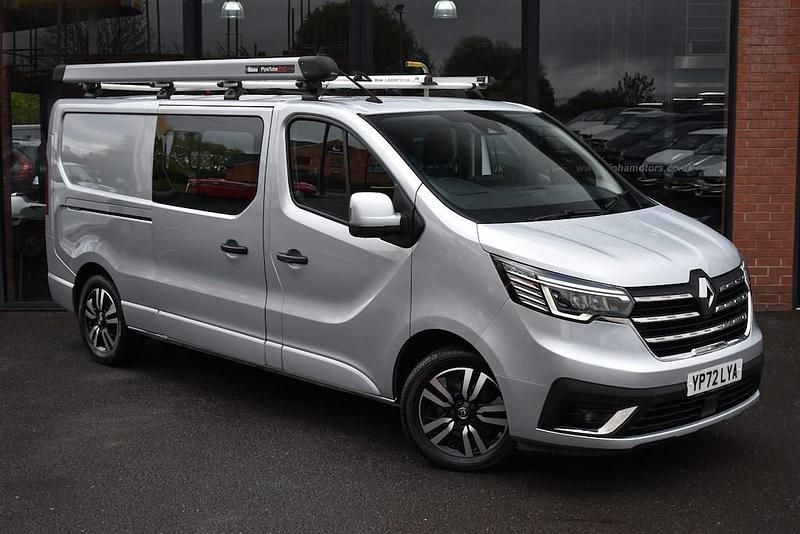 Grey Used 2022 Renault Trafic Van | £21,990 (Good price) - Image 1/3