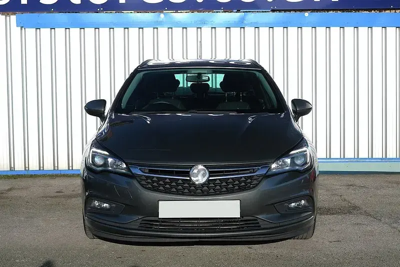 Used Vauxhall Astra Design Edition 108 HP (79 kW) 2026 Grey Estate