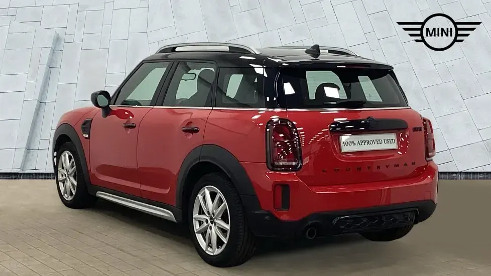 Used Mini Cooper Countryman Sport 134 HP (98 kW) 2022 Red SUV