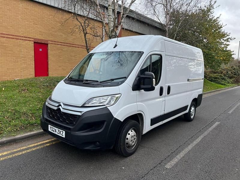 White Used 2024 Citroën Relay Van | £18,990 (Fair price) - Image 1/4