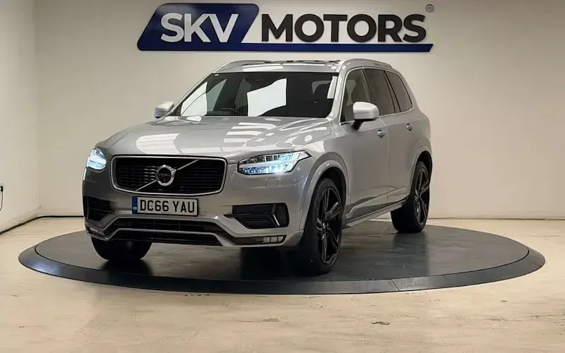 Used Volvo XC90 R-Design 235 HP (172 kW) 2017 Silver SUV