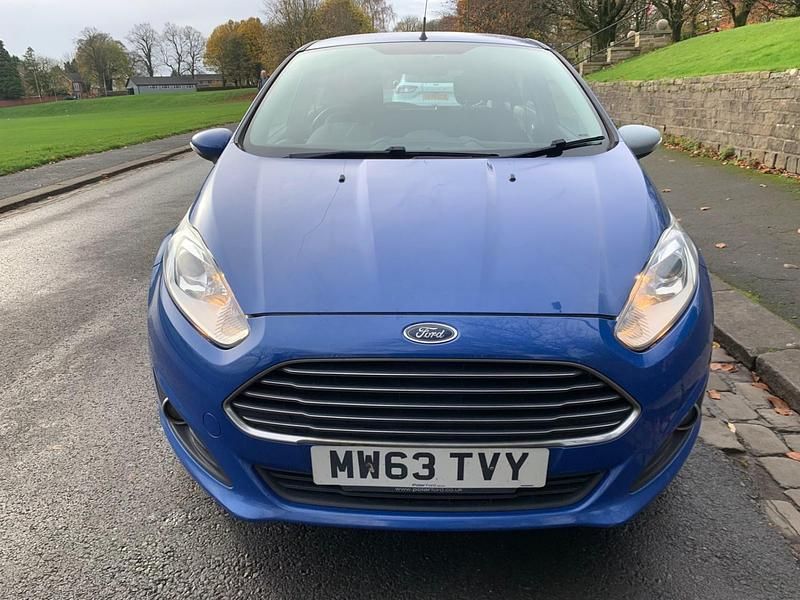 Used Ford Fiesta Zetec 82 HP (60 kW) 2014 Blue Hatchback