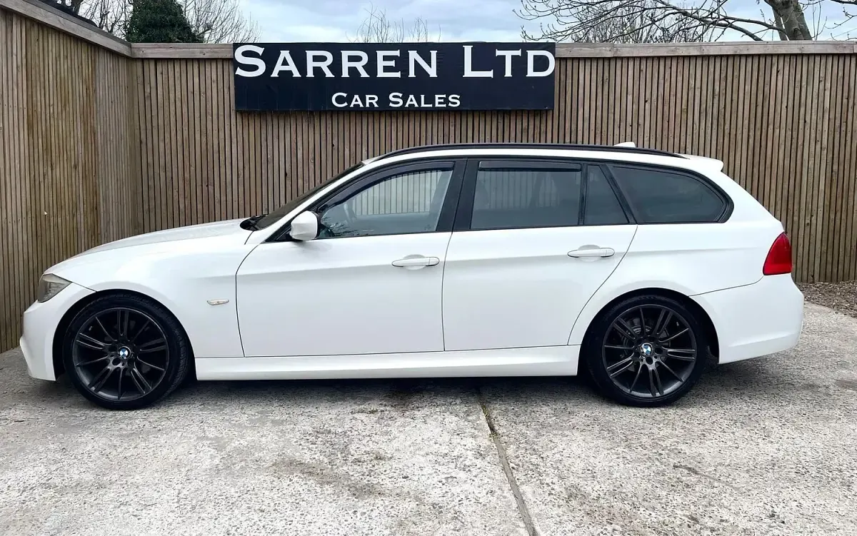 Used BMW 320 Sport Line 184 HP (135 kW) 2012 White Estate
