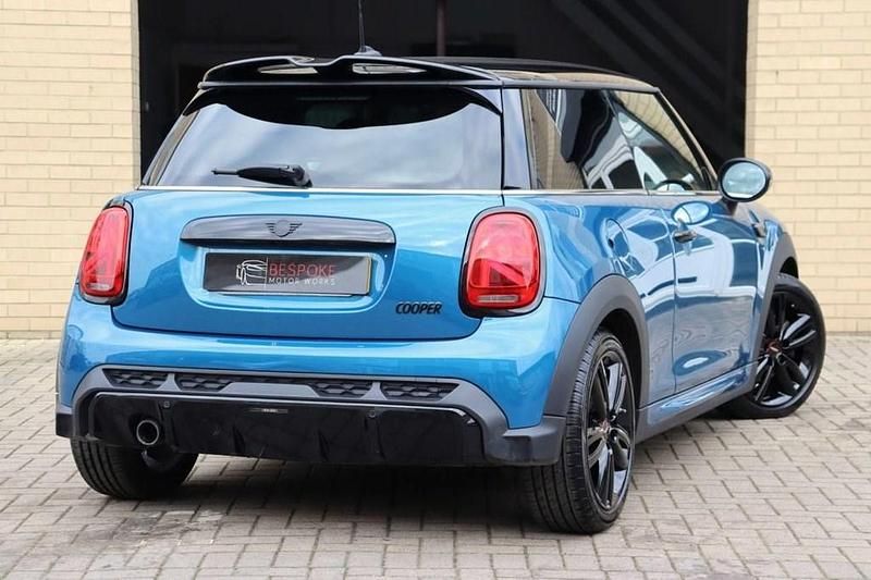 Begagnad Mini Cooper Hatch 2021 Blå Halvkombi