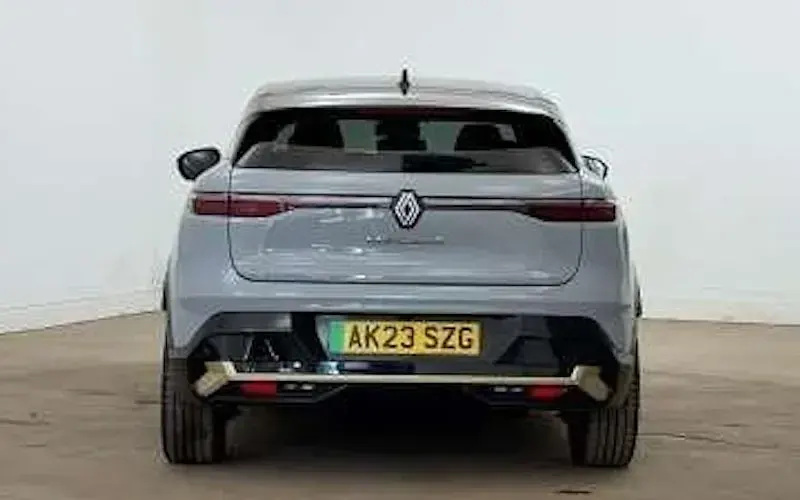 Used Renault Megane E-Tech Iconic 160 kW (218 HP) 2023 Hatchback