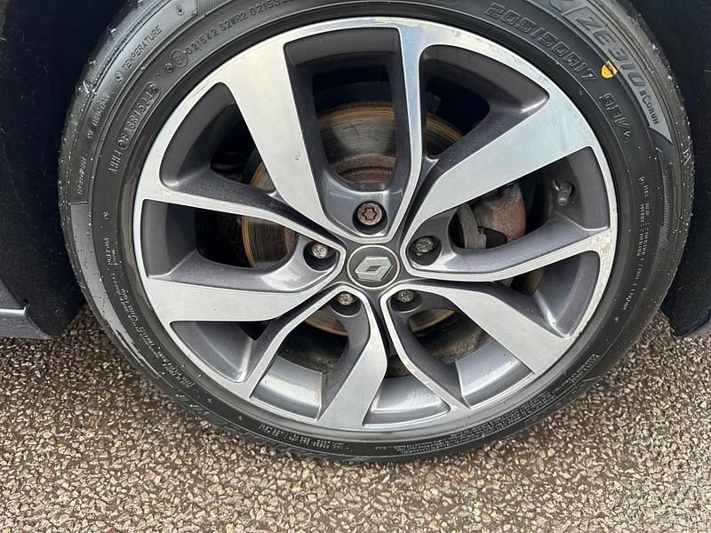 Grey Used 2017 Renault Mégane GrandTour Dynamique Estate | £6,495 (Fair price) - Image 1/4