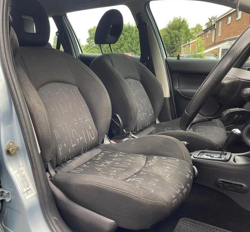 Used Peugeot 206 2004 Silver Estate