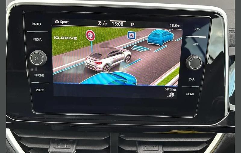 Used VW T-Roc Cabriolet R-line 147 HP (108 kW) 2023 White Cabriolet