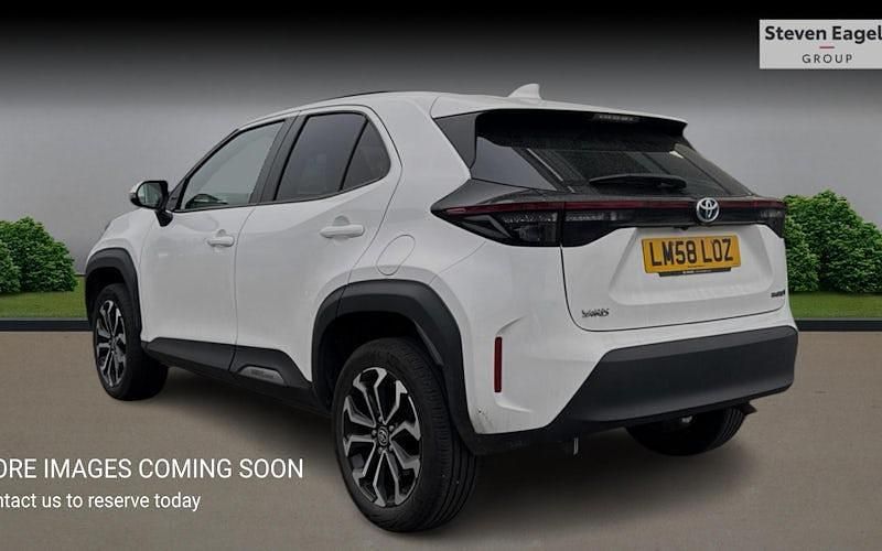 Used Toyota Yaris Hybrid Design 116 HP (85 kW) 2026 Estate