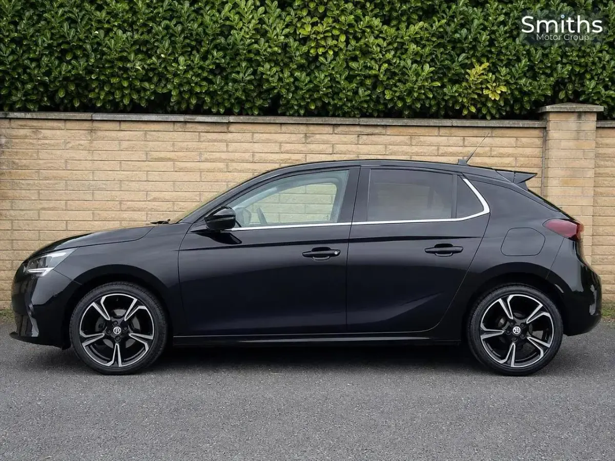 Used Vauxhall Corsa Edition 74 HP (54 kW) 2022 Black Hatchback