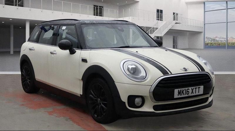 White Used 2016 Mini Cooper Clubman Estate | £8,200 (Fair price) - Image 1/4