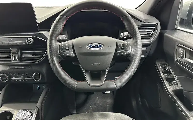 Used Ford Kuga ST-Line X 225 HP (165 kW) 2022 Silver SUV