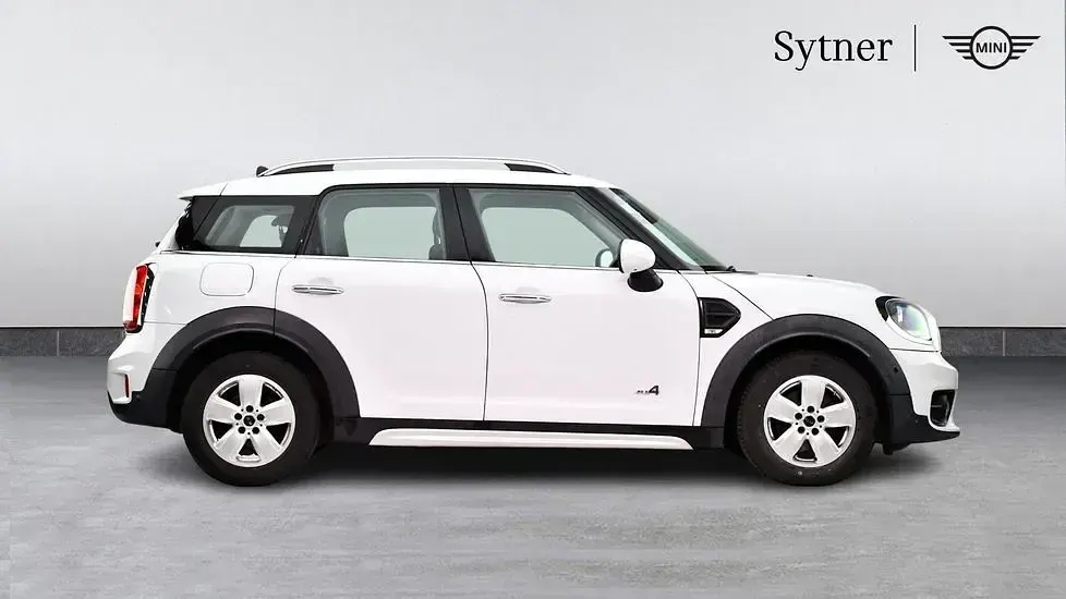 Used Mini Cooper D Countryman 148 HP (108 kW) 2018 White SUV