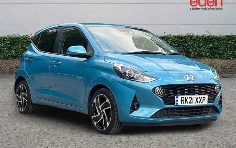 Used Hyundai i10 Premium 84 HP (61 kW) 2023 Hatchback