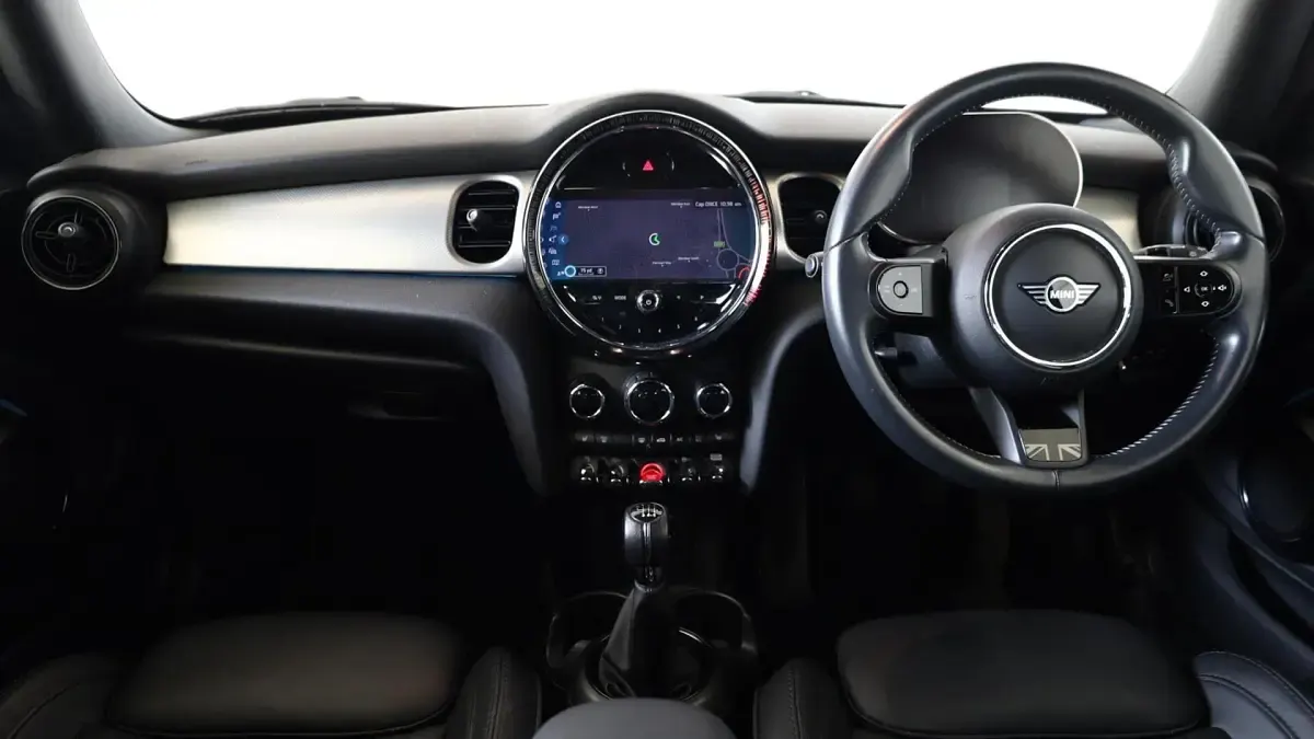 Used Mini Cooper Exclusive 134 HP (98 kW) 2021 Blue Hatchback