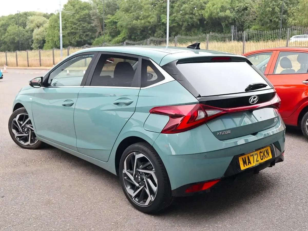 Used Hyundai i20 Premium 2022 Green Hatchback