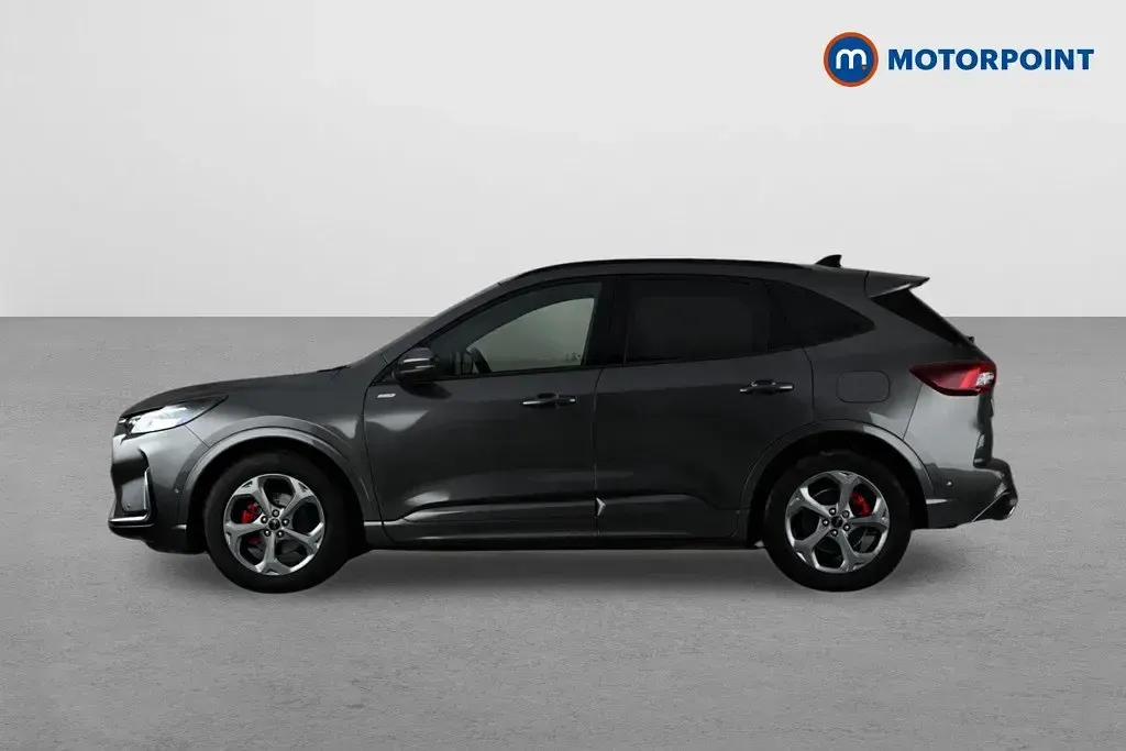 Usado Ford Kuga ST-Line 183 CV (134 kW) 2025 Gris SUV