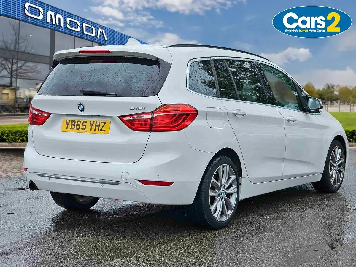 Used BMW 218 Luxury Line 134 HP (98 kW) 2016 White Estate