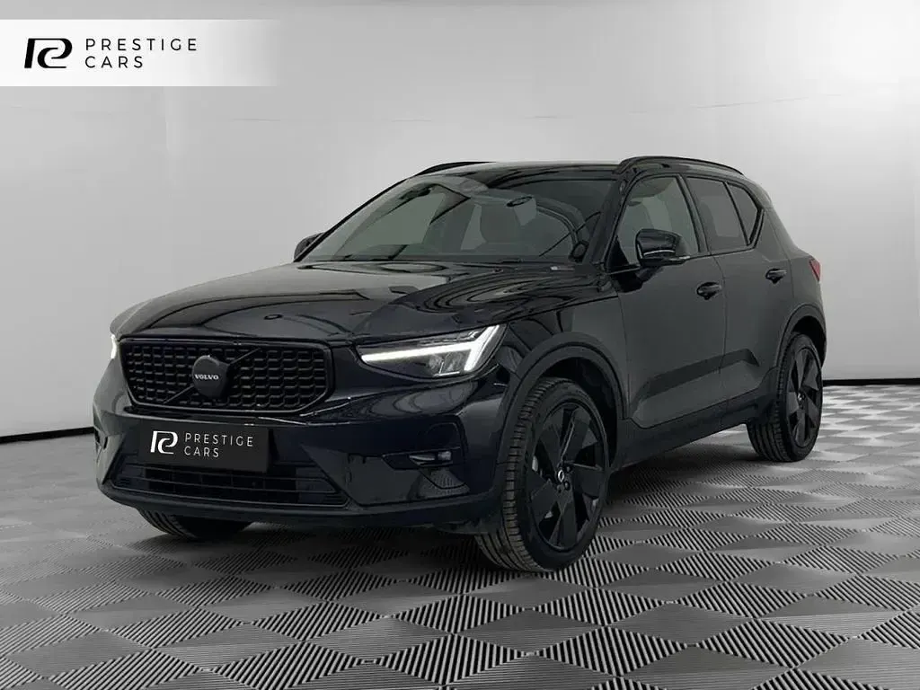 Used Volvo XC40 Plus 197 HP (144 kW) 2025 Black SUV