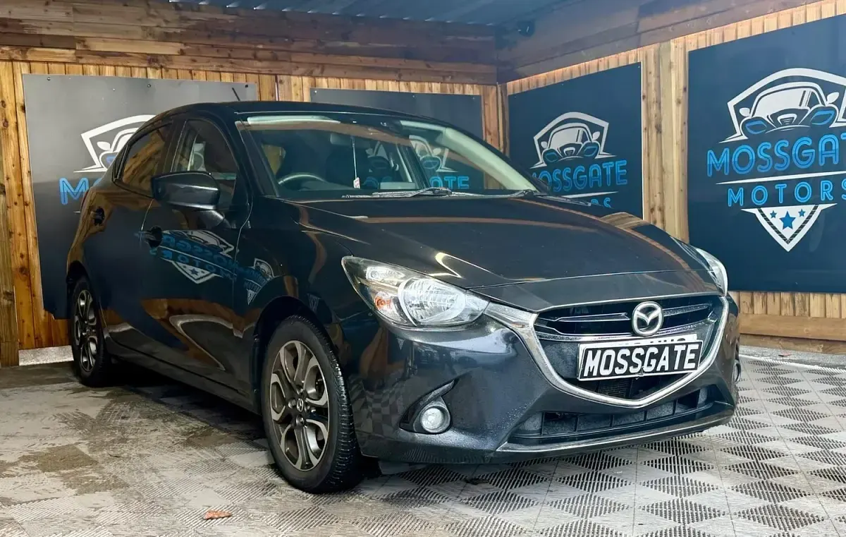 Used Mazda 2 Inclusive 105 HP (77 kW) 2016 Black Hatchback